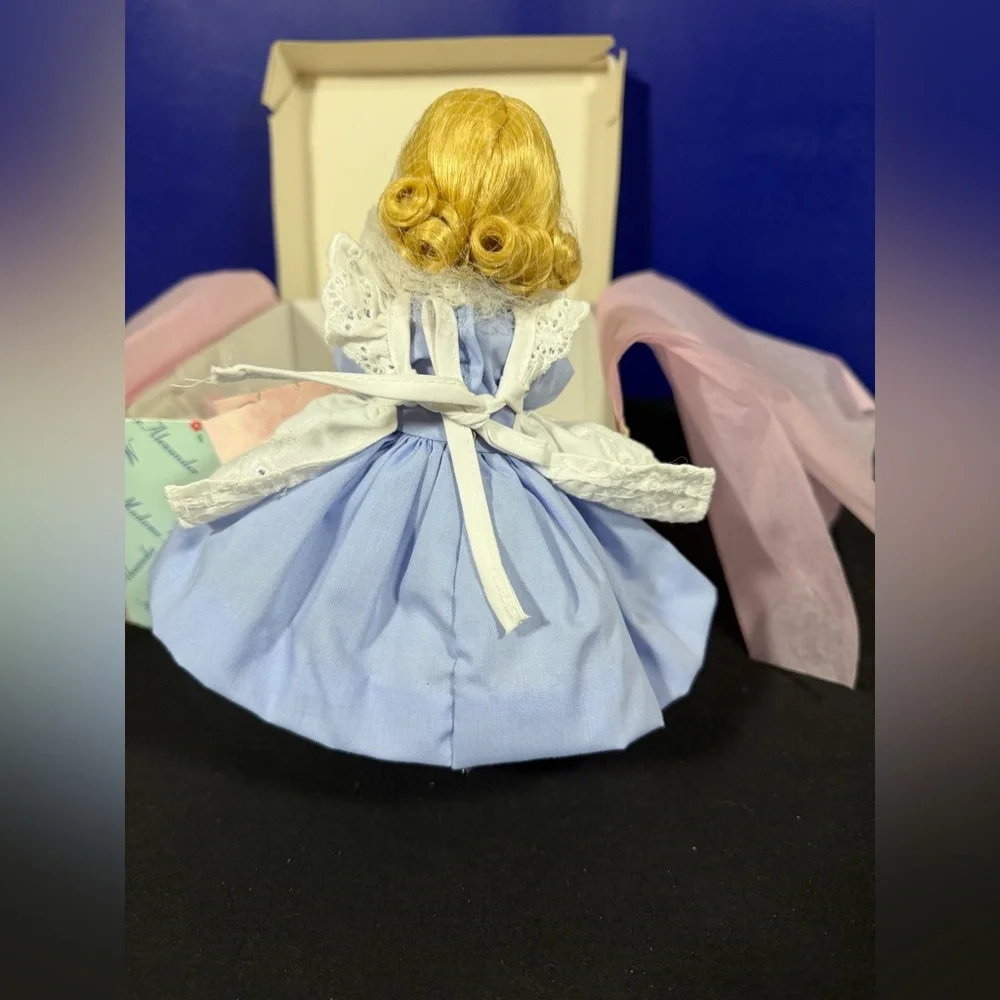 Madame Alexander 8" Doll Alice in Wonderland 30665 Tag/ White Rabbit MIB - Picture 15 of 15